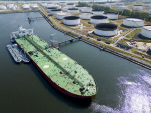Klimatická zmena by mohla narušiť dodávky ropy tankermi. Ktoré krajiny sú v ohrození?