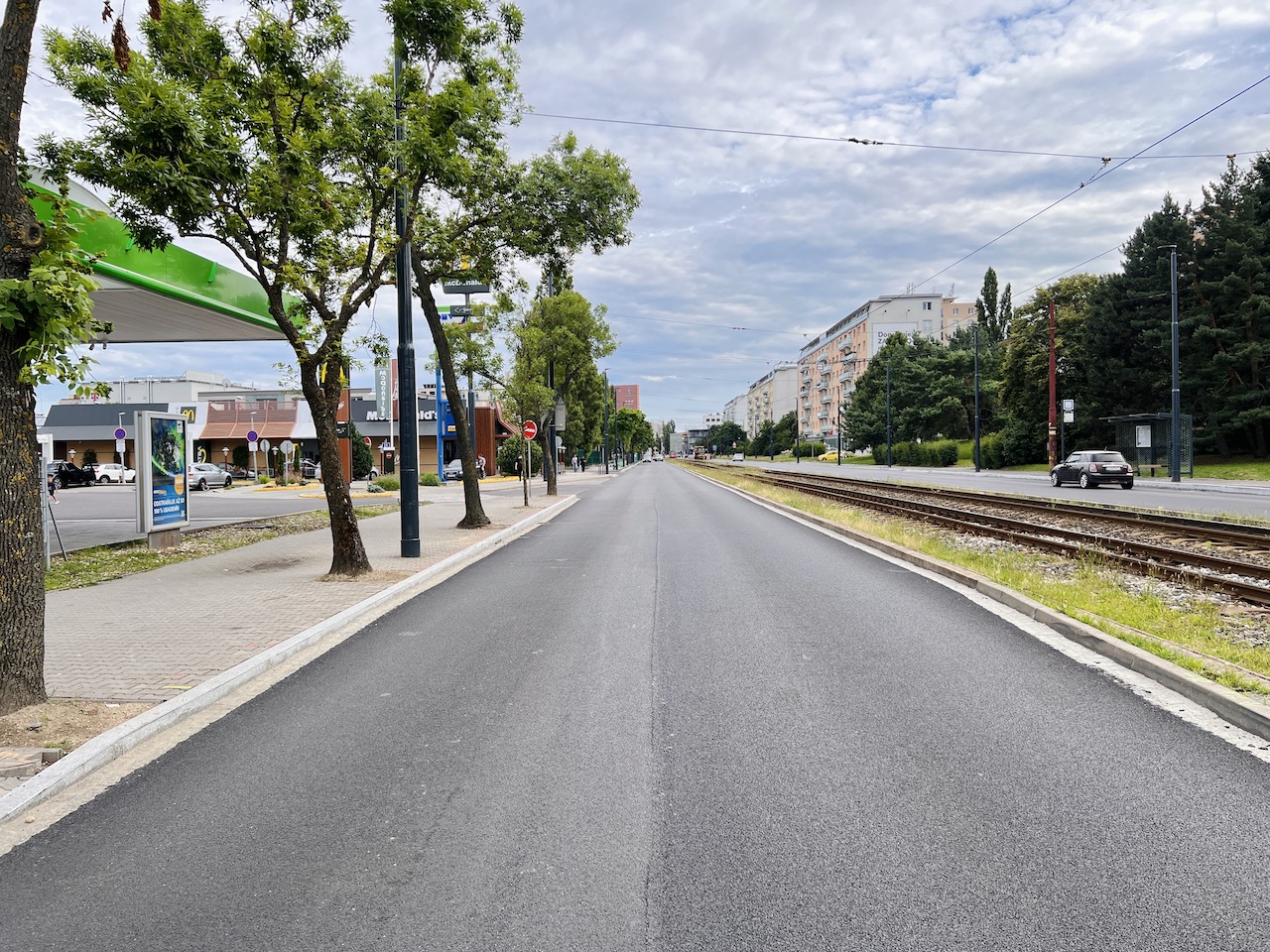 Stav zrekonštruovanej Račianskej ulice pri Mladej Garde