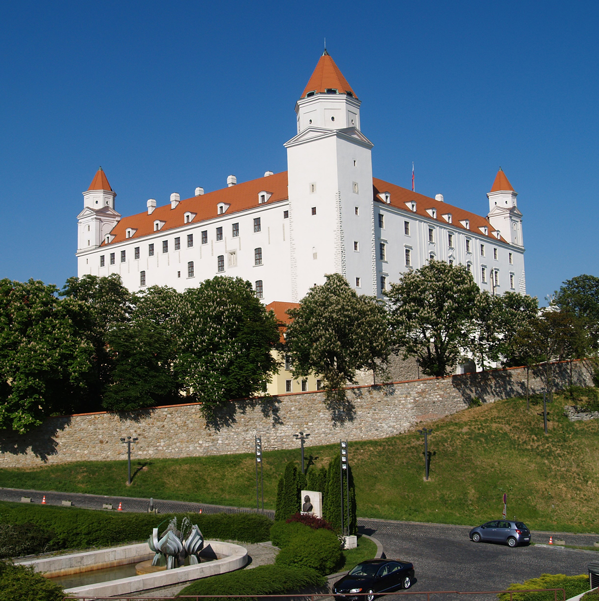 Obr. 13 Rekonštrukcia NKP Bratislavský hrad