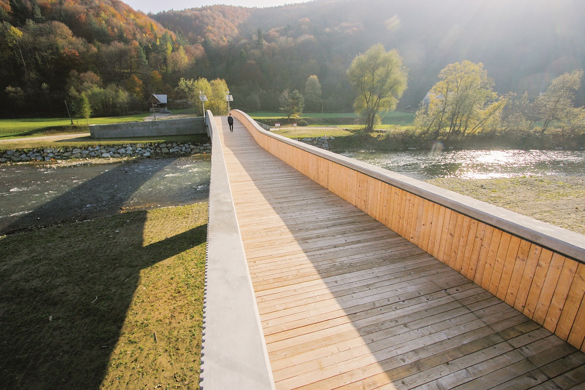 Lávka Sulín – pešia cyklistická lávka cez rieku Poprad, 2015. Autori: zerozero/Irakli Eristavi, Pavol Šilla.