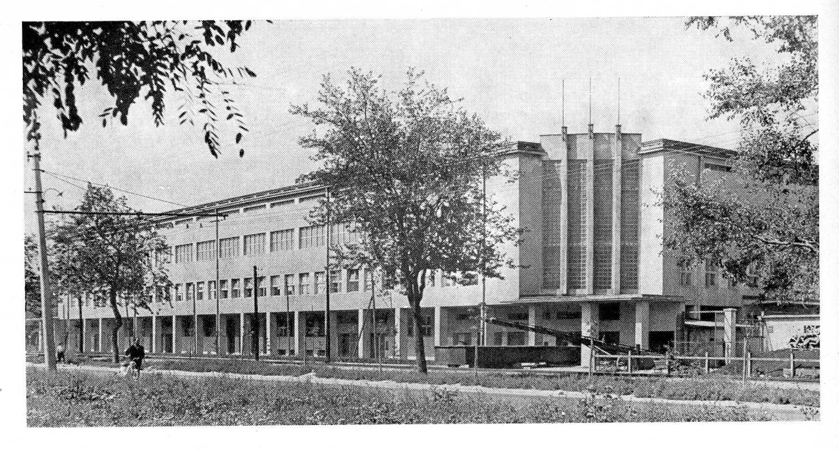 Historická fotografia Zimného štadióna Ondreja Nepelu