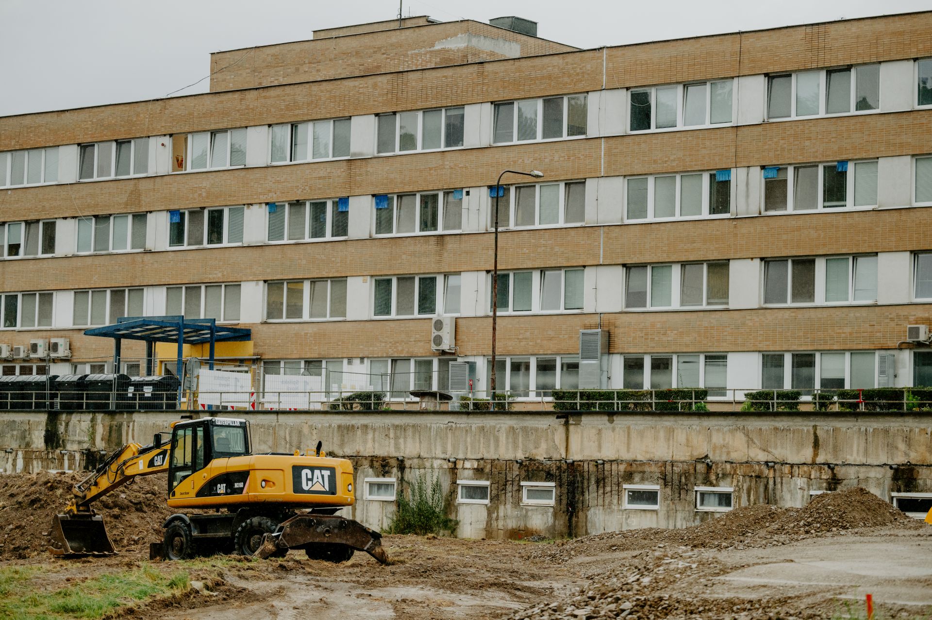 Výstavba nového pavilónu Nemocnice v Spišskej Novej Vsi oficiálne spustená.