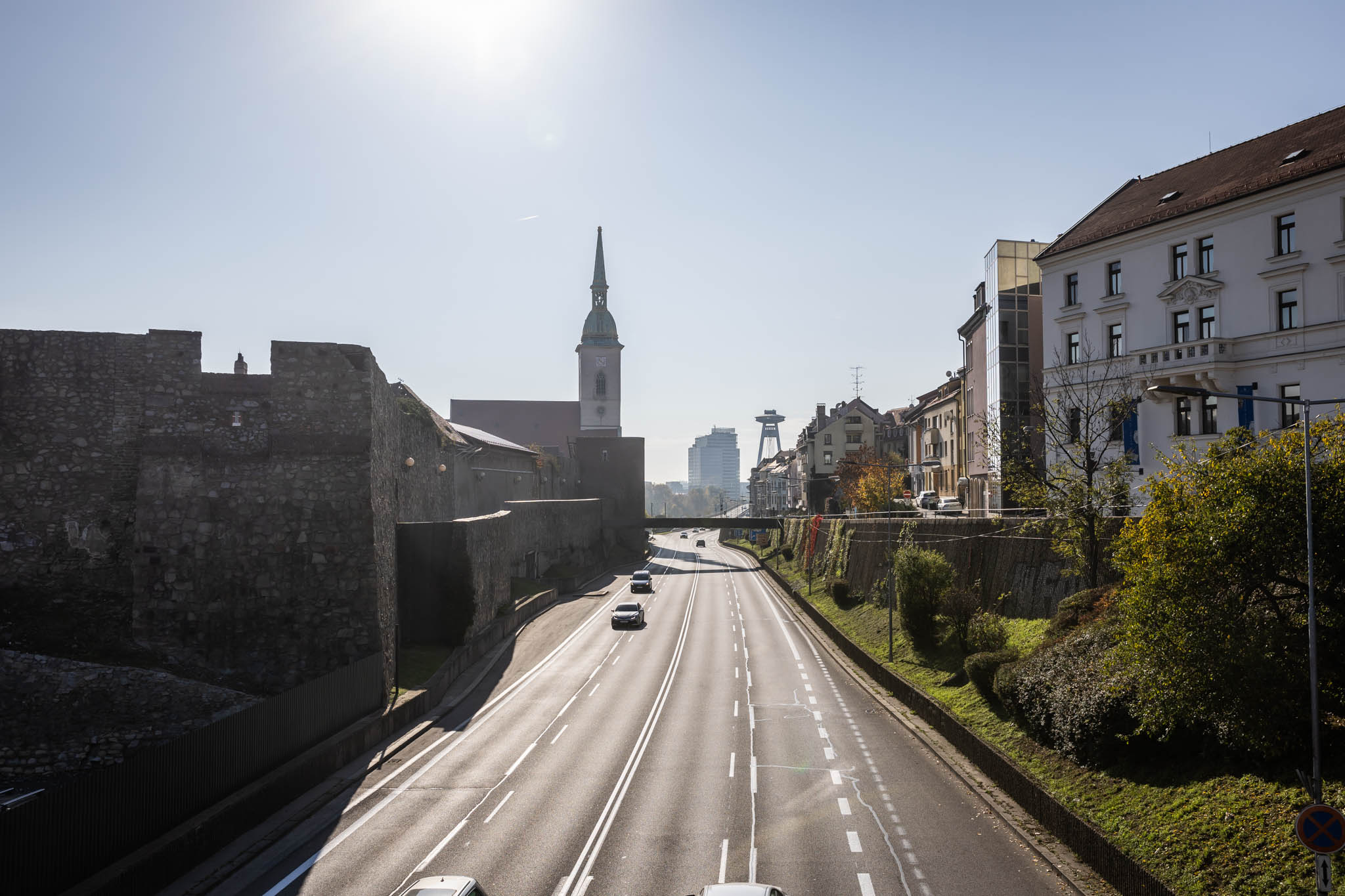 Upravené jazdné pruhy na Staromestskej ulici v Bratislave