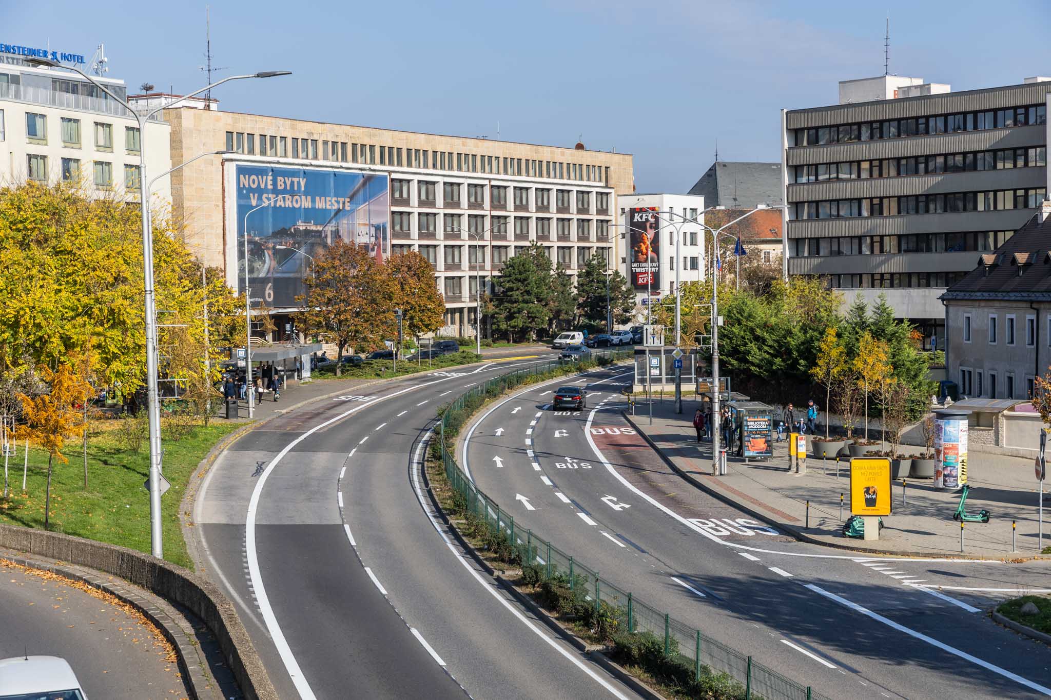 Upravené jazdné pruhy na Staromestskej ulici v Bratislave