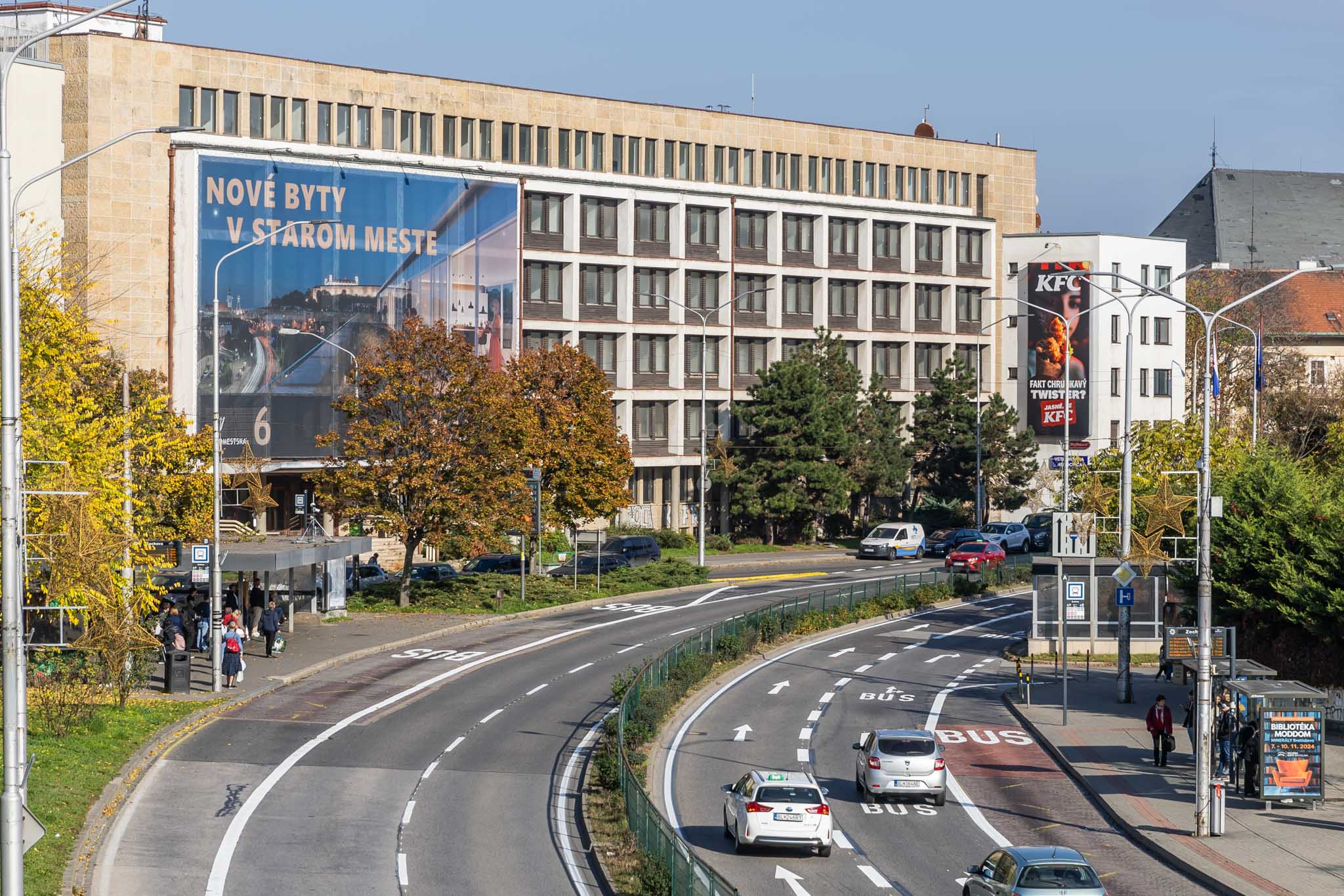 Upravené jazdné pruhy na Staromestskej ulici v Bratislave