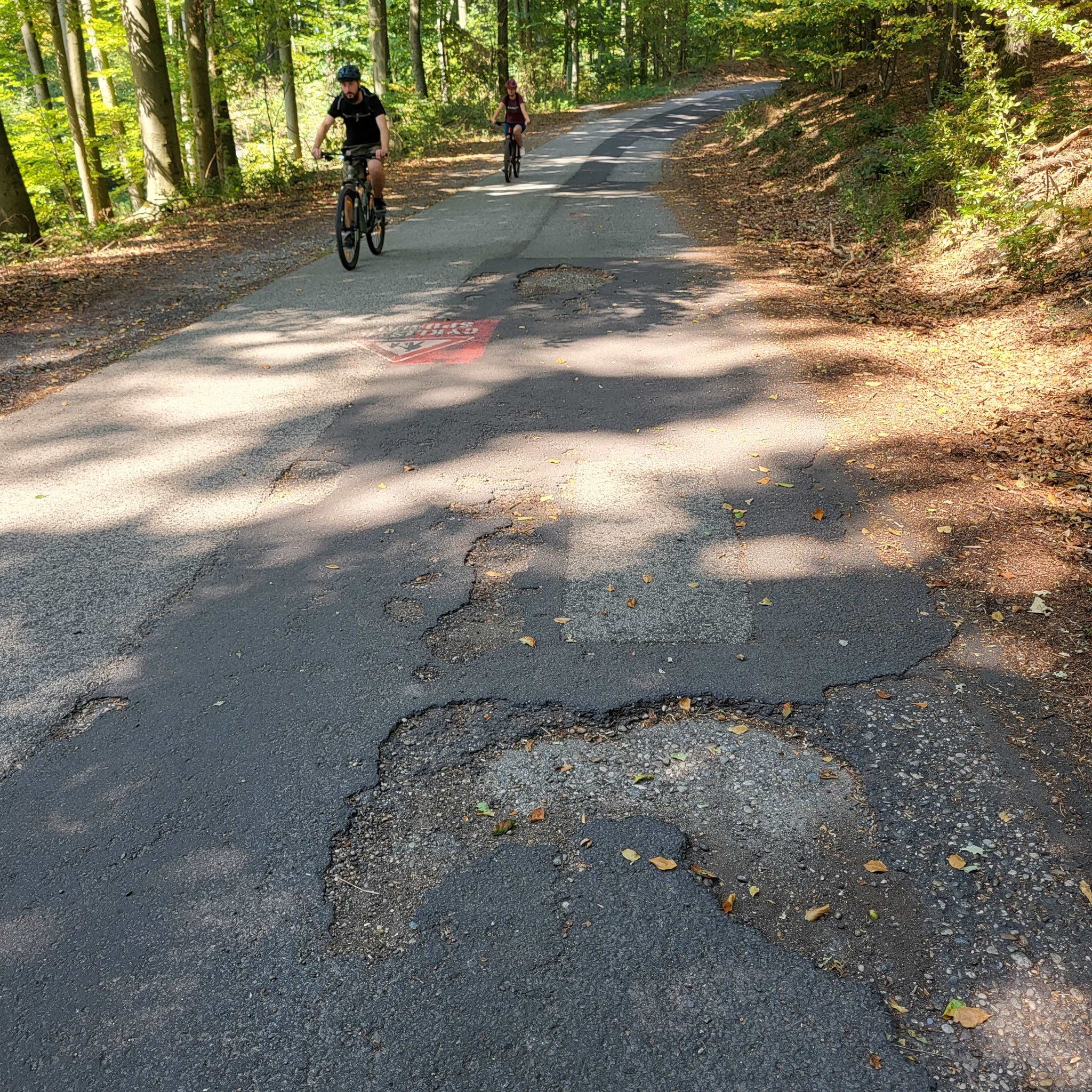 Opravené boli cyklotrasy a turistické chodníky v celkovej dĺžke dva kilometre.