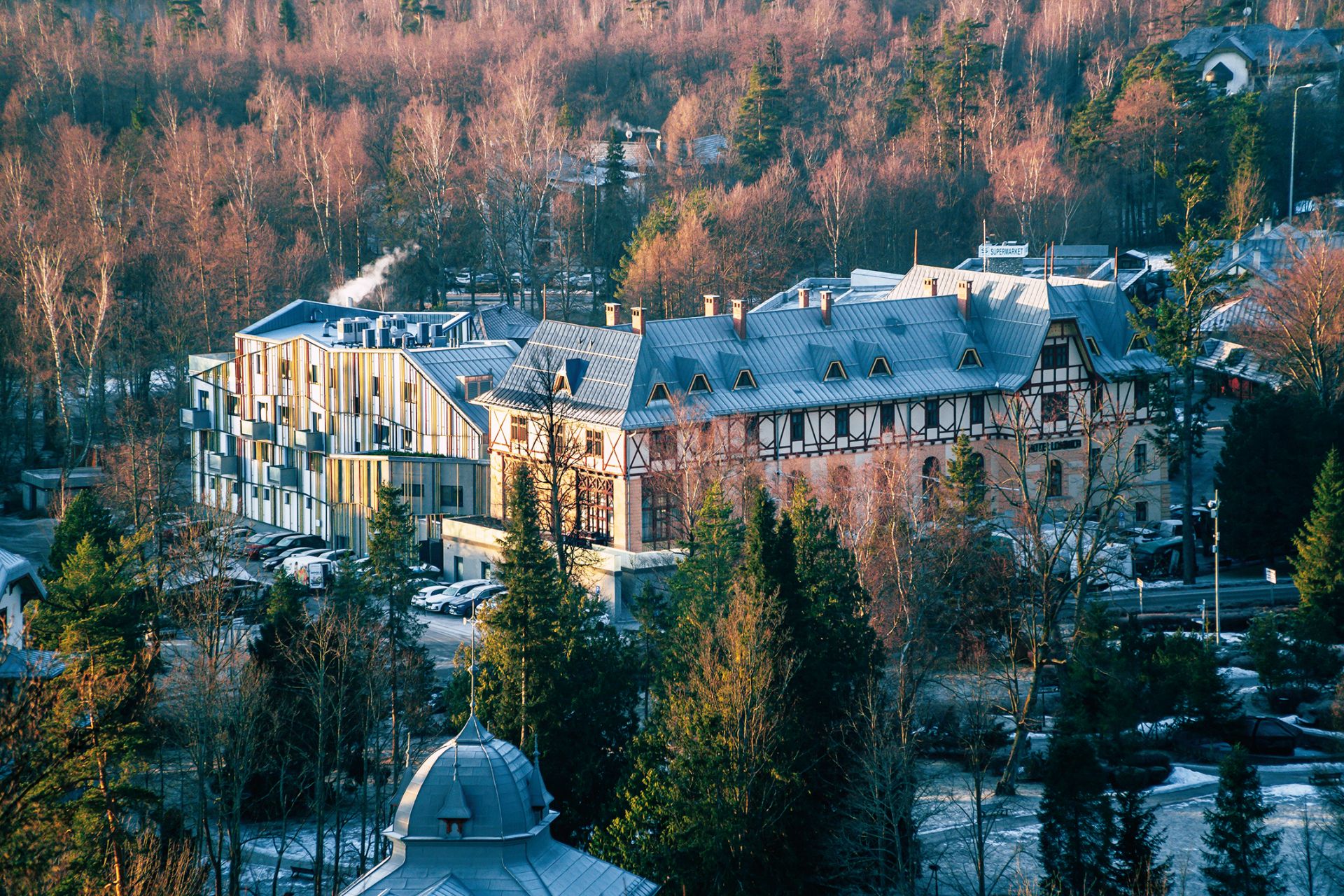 Hotel Lomnica v Tatranskej Lomnici je ukážkovým príkladom obnovy. 