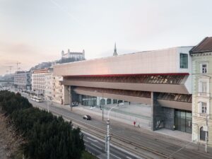 Slovenská národná galéria má nového riaditeľa, napätie medzi zamestnancami pretrváva