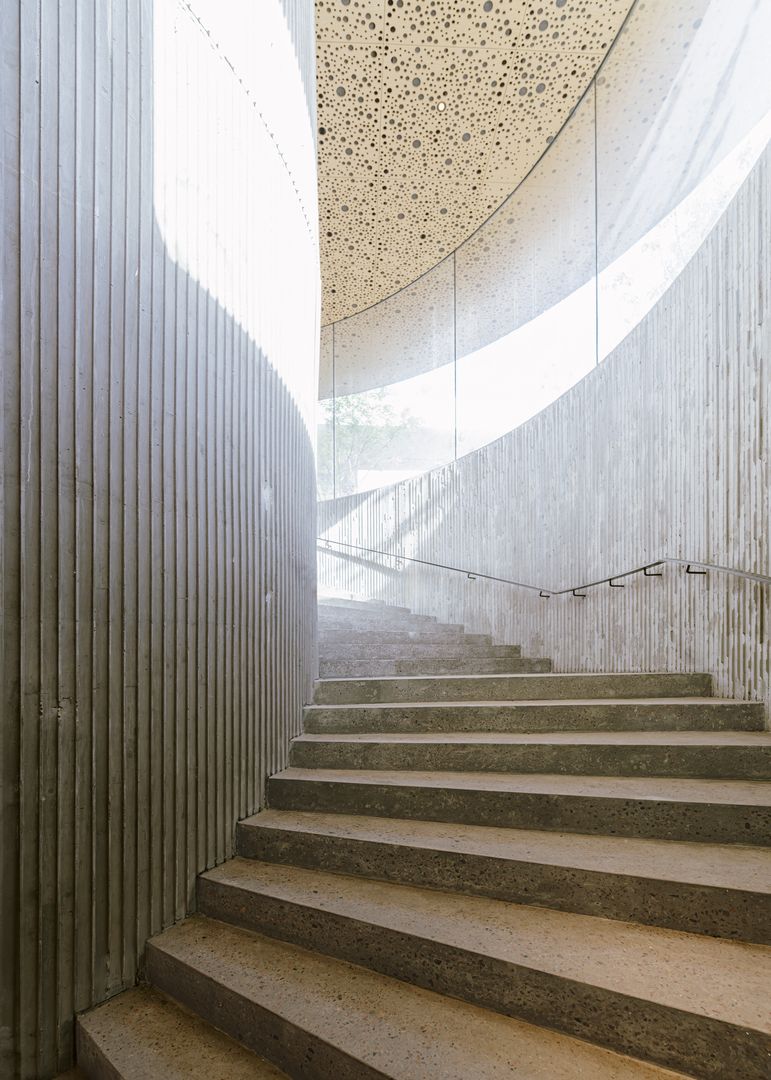 Opera Park vzišiel z dielne známeho lokálneho štúdia Cobe.  