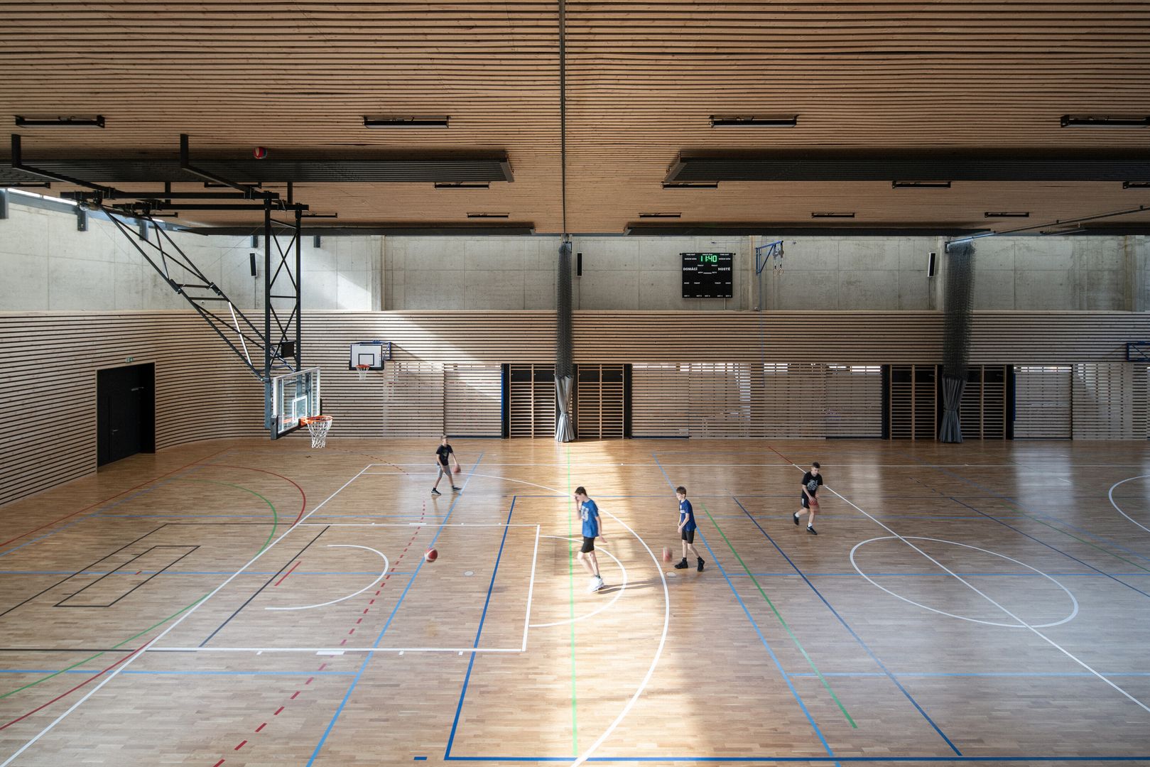 Športová hala Řevnice patrí medzi najnovšie prírastky modernej českej architektúry.