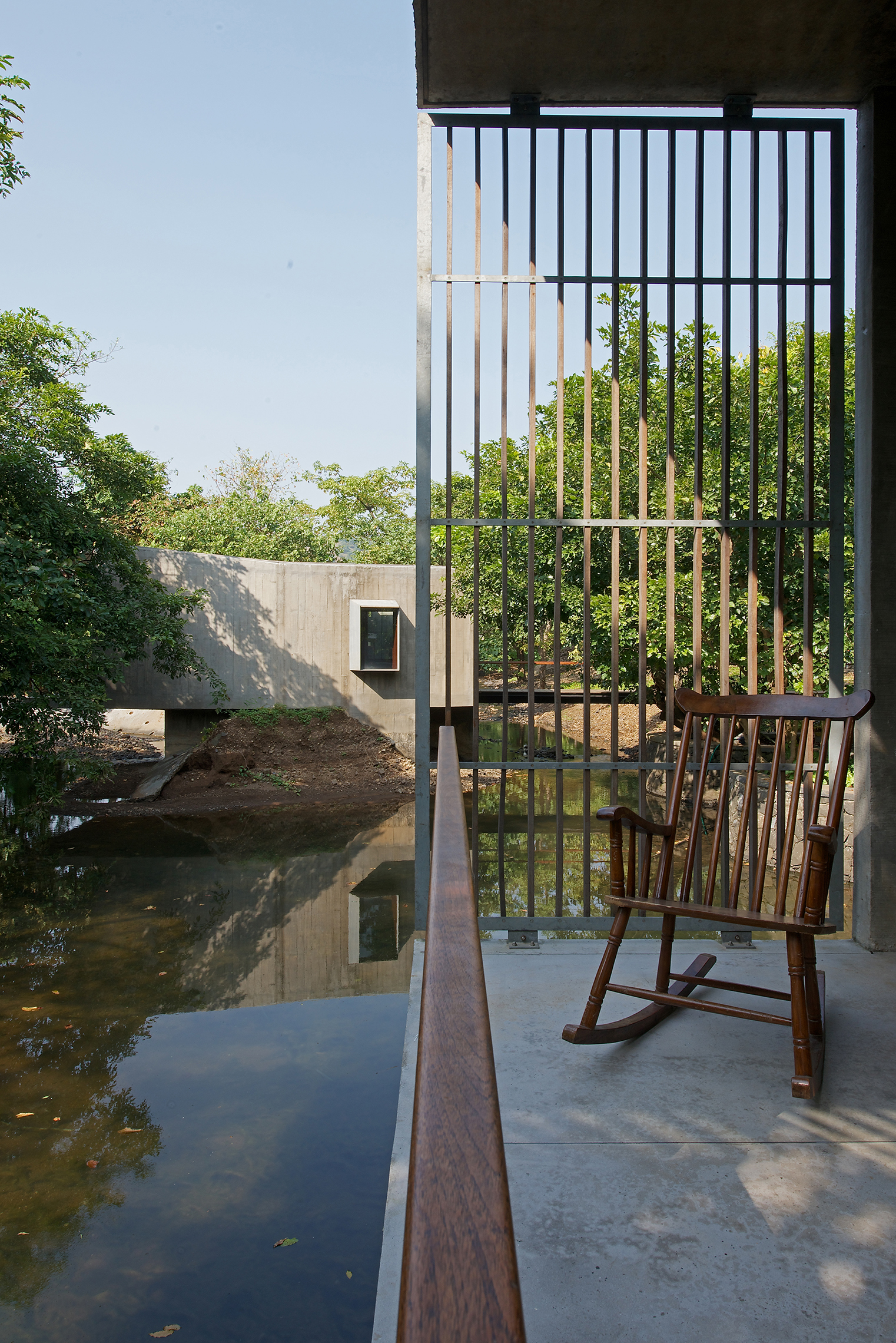 Architecture BRIO House on a Stream 20 Guest Bedroom Verandah