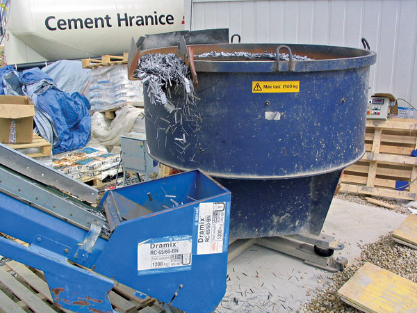 betón,dosky,oceľ,vlákna